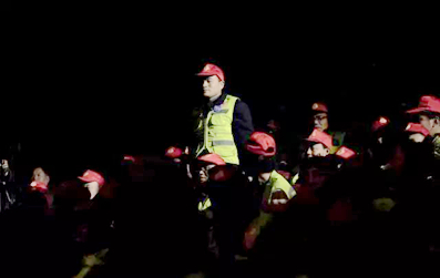 不忘初心，砥礪前行                        ——贊山東勝利鋼管有限公司愛心一百公益車隊(duì)隊(duì)員